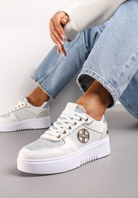 Renee - Białe Sneakersy z Metalicznymi Wstawkami i Brokatem na Grubej Podeszwie Xaneta. Kolor: biały #1