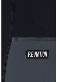 P.E Nation legginsy treningowe Blast damskie kolor czarny wzorzyste. Kolor: czarny. Materiał: włókno, skóra, dzianina, materiał. Sport: fitness