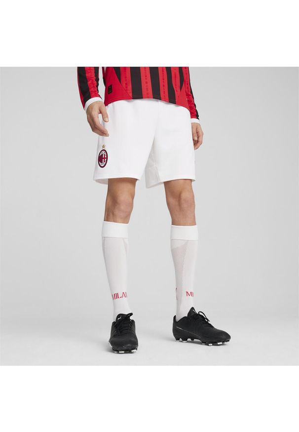 Puma - Męskie szorty AC Milan 24/25 PUMA White For All Time Red. Kolor: czerwony, biały, wielokolorowy. Sport: piłka nożna