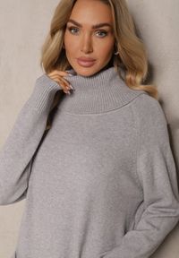 Renee - Szary Casualowy Golf z Domieszką Wiskozy Ozdobiony Małymi Kieszeniami Viasya. Okazja: na co dzień. Typ kołnierza: golf. Kolekcja: plus size. Kolor: szary. Długość: długie. Wzór: aplikacja. Materiał: wiskoza. Długość rękawa: długi rękaw. Styl: casual