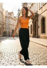 Sinsay - Bawełniany prążkowany top basic - pomarańczowy. Kolor: pomarańczowy. Materiał: prążkowany, bawełna