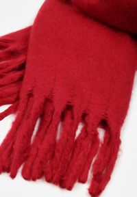 Born2be - Bordowy Szalik z Frędzlami Owedarria. Okazja: na co dzień. Kolor: czerwony. Materiał: dresówka, jeans. Styl: casual, elegancki #3