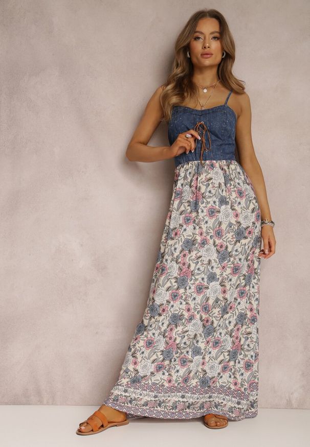 Renee - Beżowa Sukienka Tarain. Kolor: beżowy. Materiał: jeans, tkanina. Długość rękawa: na ramiączkach. Wzór: kwiaty. Sezon: lato. Styl: boho. Długość: maxi