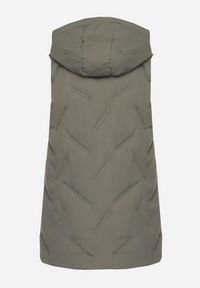 Born2be - Zielona Casualowa Kamizelka z Kapturem i Pikowanymi Przeszyciami Caletta. Okazja: na co dzień. Typ kołnierza: kaptur. Kolor: zielony. Materiał: jeans. Styl: casual #4