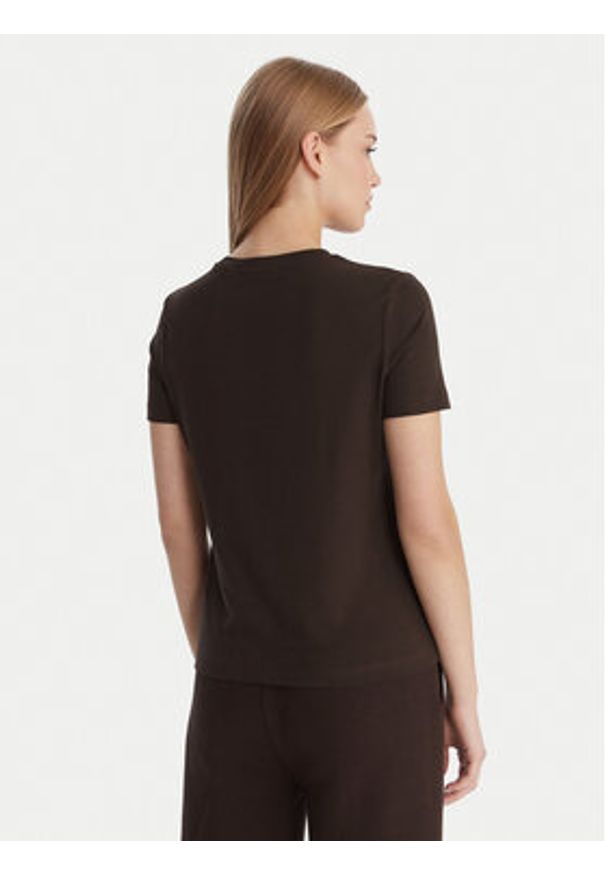 Guess T-Shirt V6RI07 J1314 Brązowy Regular Fit. Kolor: brązowy. Materiał: bawełna