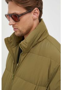 United Colors of Benetton kurtka puchowa męska kolor zielony zimowa. Okazja: na co dzień. Kolor: zielony. Materiał: puch. Sezon: zima. Styl: casual #2