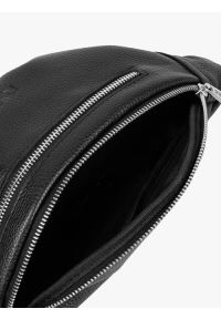 Ryłko - Czarna torebka nerka - crossbody. Kolor: czarny. Materiał: skórzane. Styl: street #3
