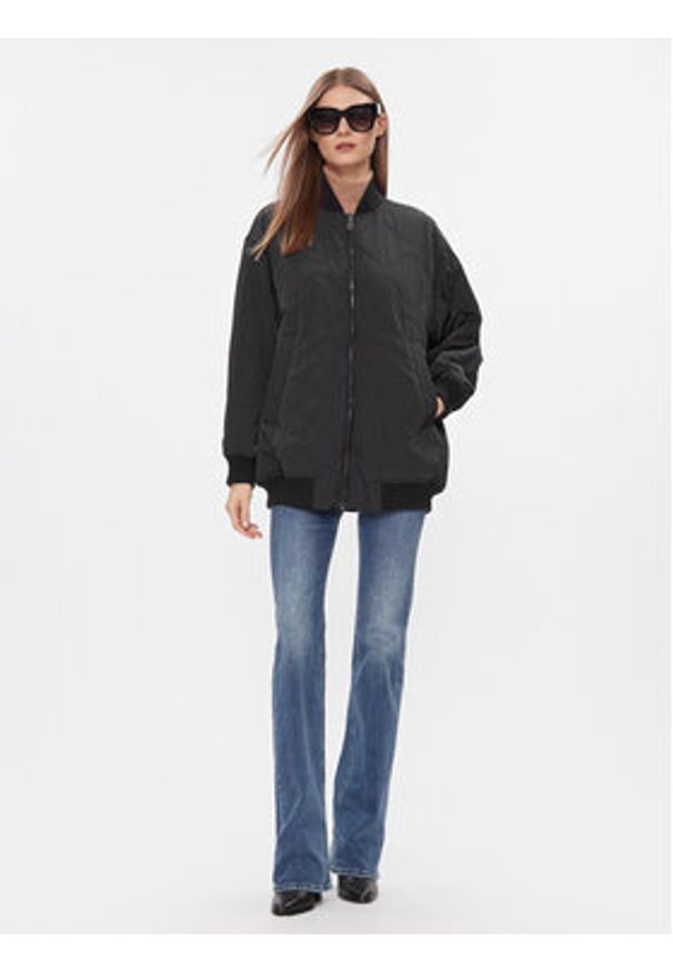 Weekend Max Mara Kurtka bomber Norel 2415481051 Czarny Relaxed Fit. Kolor: czarny. Materiał: syntetyk