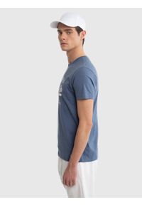 Big-Star - Koszulka męska bawełniana z nadrukiem niebieska Ratow 401. Okazja: na spacer, na plażę. Kolor: niebieski. Materiał: bawełna. Wzór: nadruk. Sezon: lato. Styl: klasyczny, wakacyjny #3