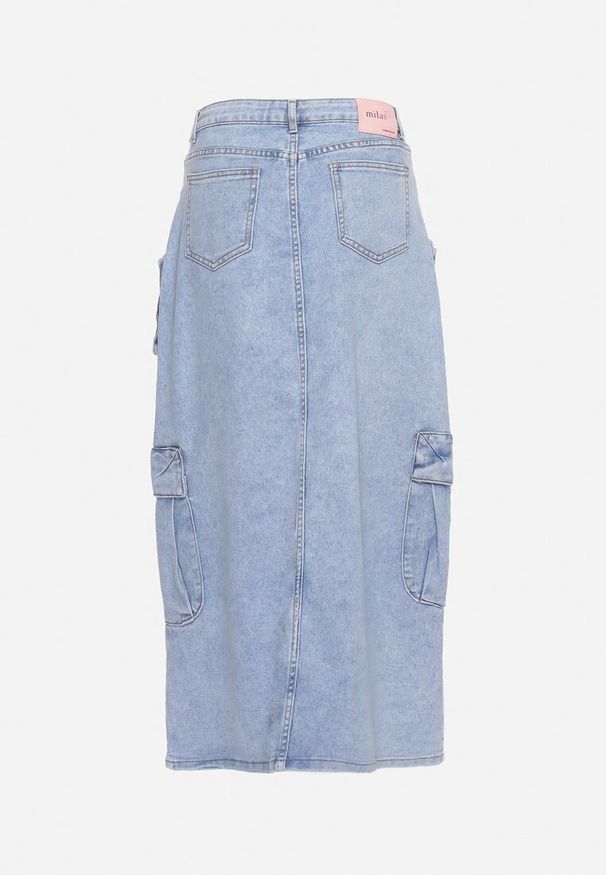 Born2be - Niebieska Jeansowa Spódnica z Wieloma Kieszeniami Zapinana na Suwak z Rozcięciem Viviancella. Okazja: na co dzień. Kolor: niebieski. Materiał: jeans. Styl: casual, elegancki