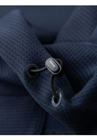 Ombre Clothing - Lekka kurtka męska z łączonych materiałów z kapturem i ozdobnym pikowaniem – granatowa V4 - Rozmiar: XXL. Okazja: na co dzień. Typ kołnierza: kaptur. Kolor: niebieski. Materiał: materiał. Wzór: aplikacja. Styl: casual
