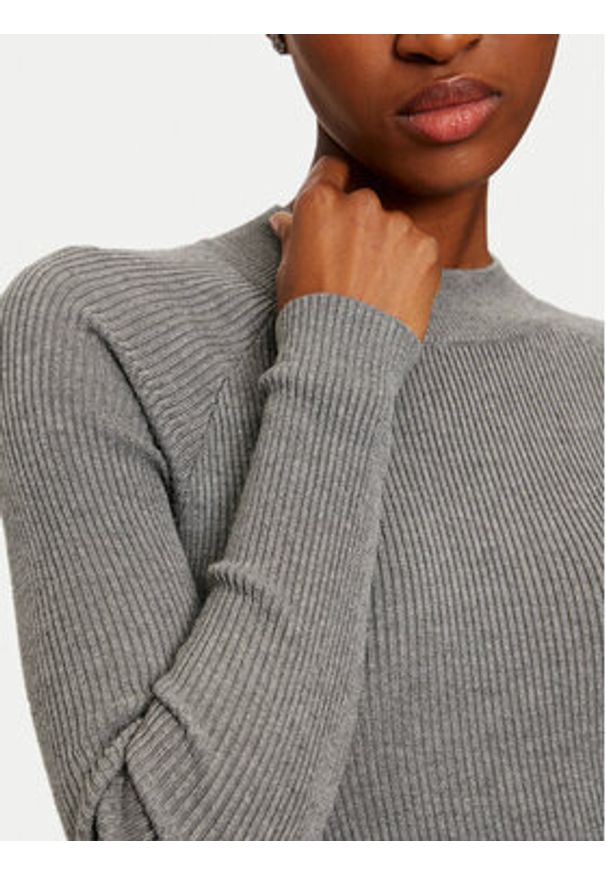 Vero Moda Sukienka dzianinowa Willow 10321939 Szary Slim Fit. Kolor: szary. Materiał: wiskoza