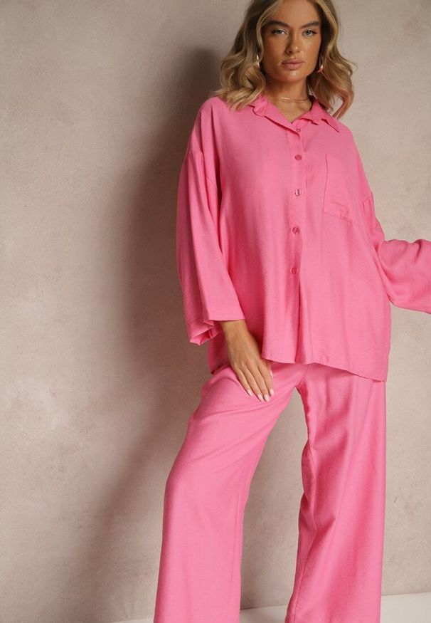 Renee - Fuksjowy Wiskozowy Komplet Oversize Koszula i Spodnie Wide Leg Zierana. Kolor: różowy. Materiał: wiskoza