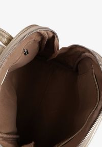 Born2be - Złoty Geometryczny Plecak z Ozdobnym Przeszyciem Arzedi. Kolor: złoty. Materiał: jeans, materiał. Wzór: geometria. Styl: biznesowy, klasyczny, casual