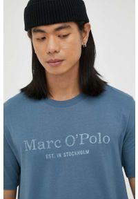 Marc O'Polo t-shirt bawełniany kolor granatowy z nadrukiem. Typ kołnierza: polo. Kolor: niebieski. Materiał: bawełna. Wzór: nadruk #2