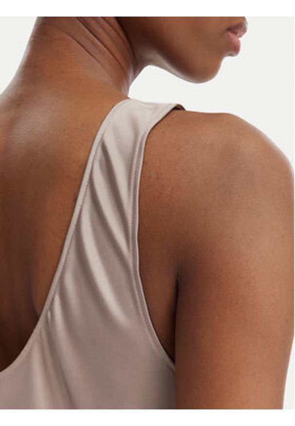 Calvin Klein Sukienka codzienna LV044F035G Różowy Regular Fit. Okazja: na co dzień. Kolor: różowy. Materiał: syntetyk. Typ sukienki: proste. Styl: casual