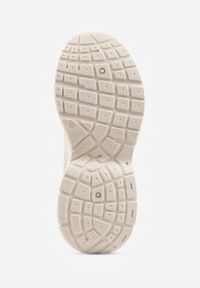 Renee - Beżowe Sneakersy VICES na Geometrycznej Platformie z Perforacją Elinata. Kolor: beżowy. Materiał: jeans. Wzór: geometria. Sezon: wiosna. Obcas: na platformie. Sport: joga i pilates #9