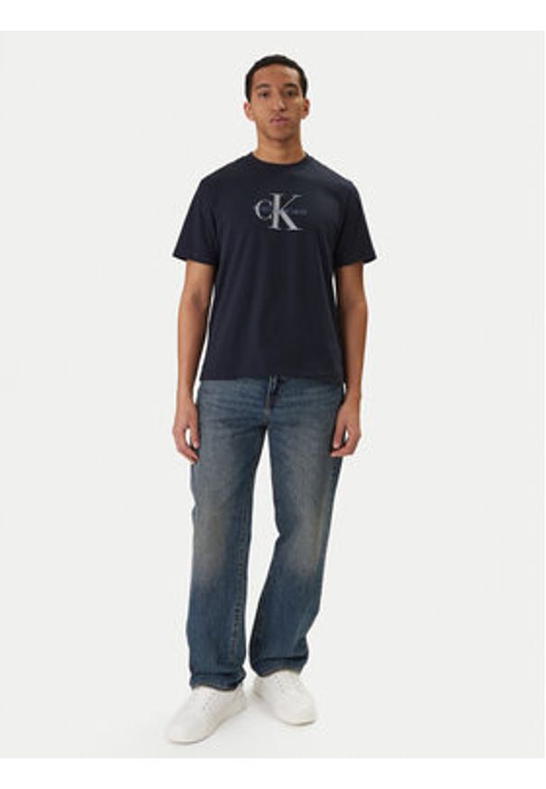 Calvin Klein Jeans T-Shirt Hero Monologo LV04RB862G Granatowy Regular Fit. Kolor: niebieski. Materiał: bawełna