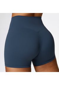 Intica - Krótkie legginsy sportowe z wysokim stanem i oddychającym materiałem Betsi. Stan: podwyższony. Kolor: niebieski. Materiał: materiał. Długość: krótkie. Sport: fitness