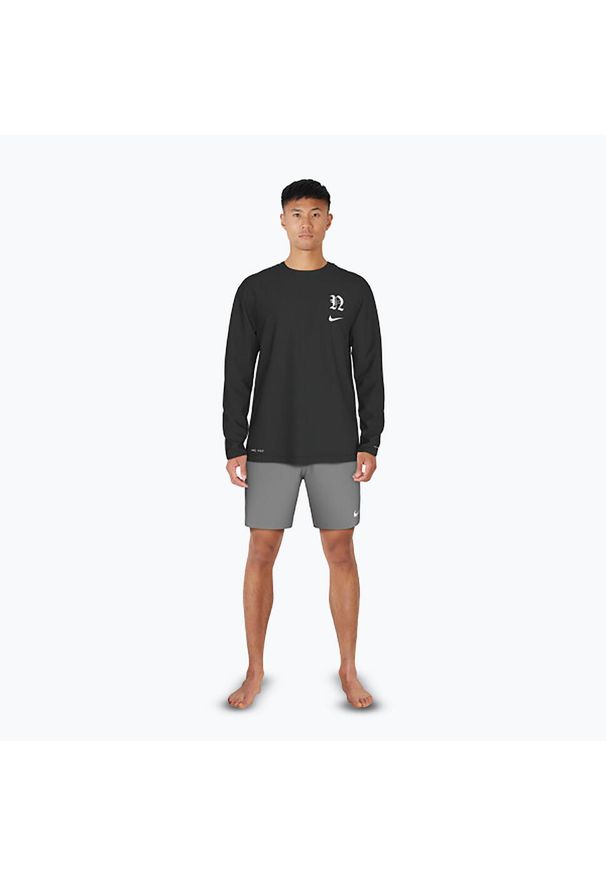 Longsleeve męski Nike Luxe Letter Hydroguard. Kolor: czarny. Długość rękawa: długi rękaw