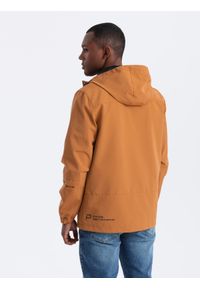 Ombre Clothing - Kurtka męska przejściowa z kapturem - camel V5 OM-JANP-22FW-005 - XXL. Typ kołnierza: kaptur. Materiał: poliester. Wzór: nadruk