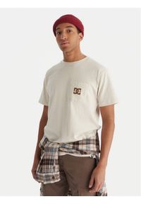 DC Shoes T-Shirt Star Pocket ADYZT05377 Beżowy Regular Fit. Kolor: beżowy. Materiał: bawełna