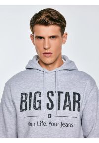 Big-Star - Bluza męska z kapturem z logo BIG STAR szara Ashlyno 901. Typ kołnierza: kaptur. Kolor: szary. Materiał: dresówka, dzianina. Wzór: nadruk #5