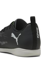Puma - Młodzieżowe halowe buty piłkarskie FUTURE 8 PLAY IT PUMA. Kolor: czarny, zielony, wielokolorowy. Materiał: guma, syntetyk. Szerokość cholewki: normalna. Sport: piłka nożna
