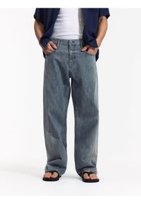 Reserved - Jeansy baggy z efektem sprania - jasnoszary. Kolor: szary #1