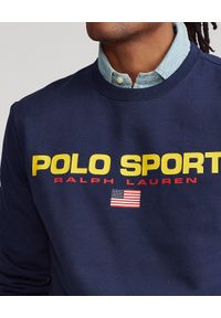 Ralph Lauren - RALPH LAUREN - Granatowa bluza Polo Sport. Typ kołnierza: polo. Kolor: niebieski. Materiał: bawełna, prążkowany. Wzór: napisy, nadruk. Styl: sportowy #4