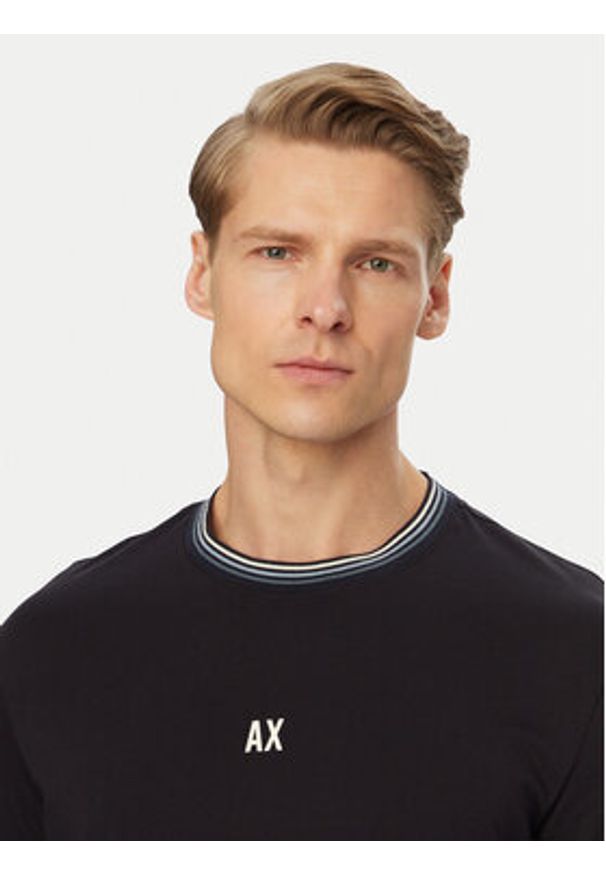 Armani Exchange T-Shirt XM002451 AF10356 UB101 Granatowy Regular Fit. Kolor: niebieski. Materiał: bawełna
