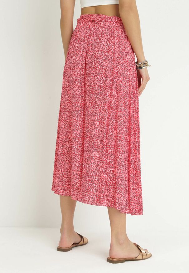 Born2be - Czerwona Spódnica Theliphelia. Kolor: czerwony. Wzór: kwiaty