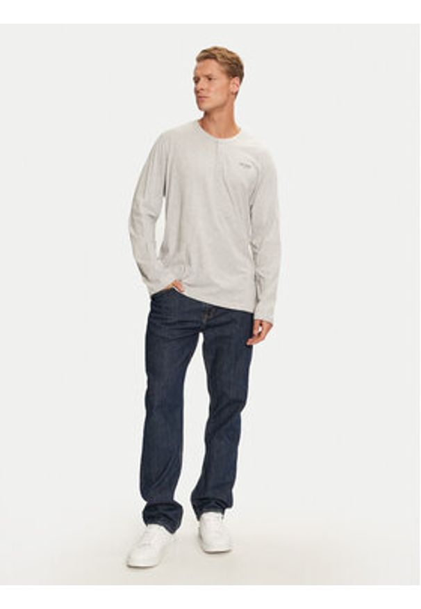 Guess Koszulka piżamowa U4YP30 KCAM1 Szary Regular Fit. Kolor: szary. Materiał: bawełna