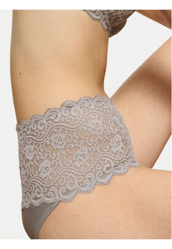 Triumph Figi klasyczne z wysokim stanem Amourette 10210675 Szary. Stan: podwyższony. Kolor: szary. Materiał: syntetyk