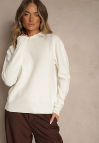Renee - Biały Gładki Sweter z Półgolfem z Dzianiny z Wełną i Wiskozą Zaiara. Okazja: na co dzień. Kolor: biały. Materiał: wiskoza, dzianina, wełna. Długość rękawa: długi rękaw. Długość: długie. Wzór: gładki. Styl: casual, klasyczny #8